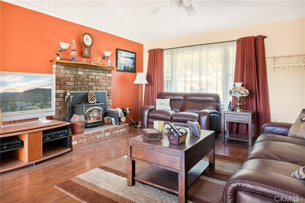 30400 Live Oak Property Photo 6