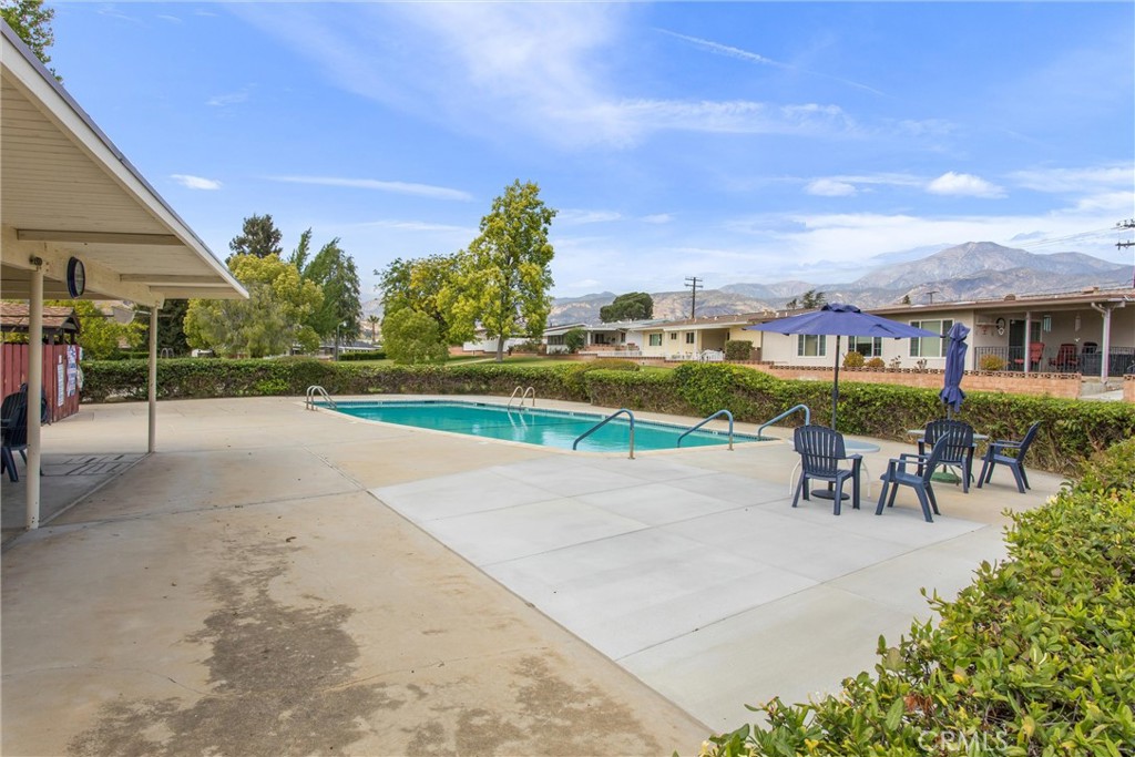 11965 Peach Tree Property Photo 24