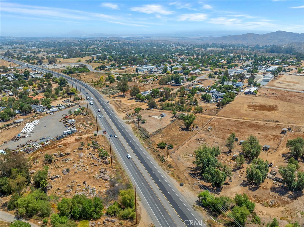 27520 State Highway 74 Property Photo 11