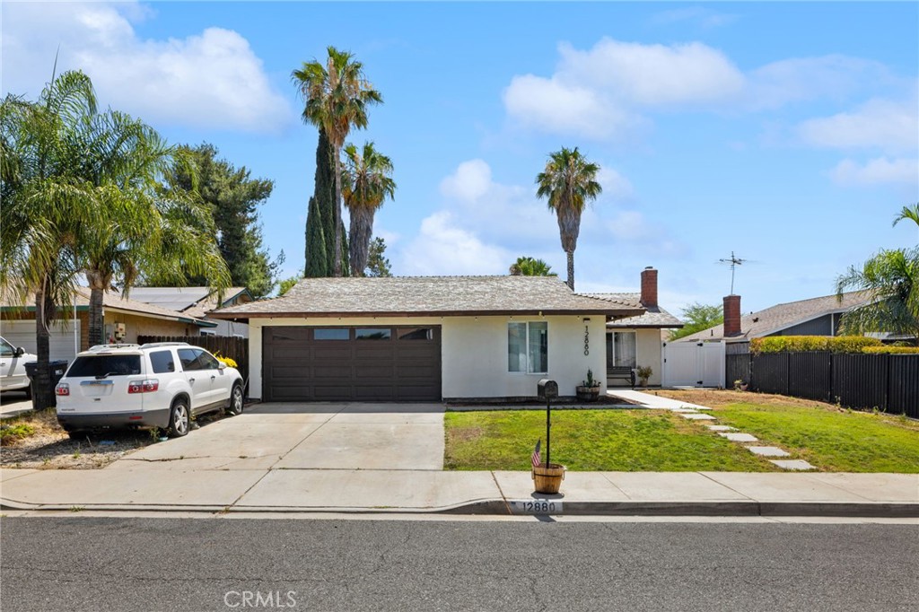12880 Foreman Ave Property Photo 1
