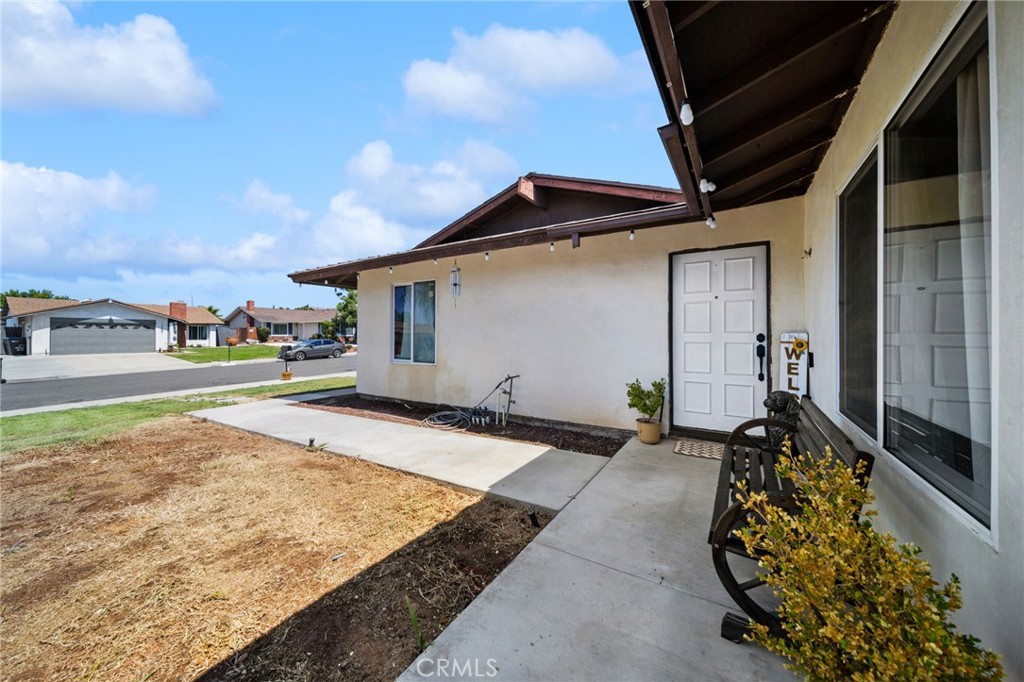 12880 Foreman Ave Property Photo 5