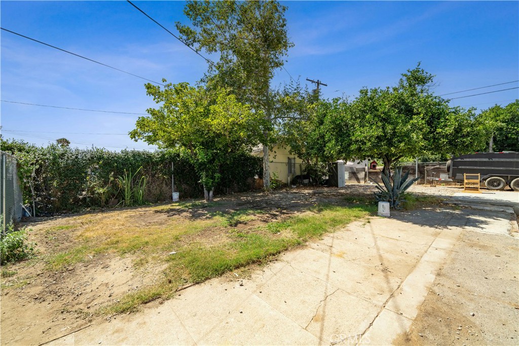 745 E Holt Property Photo 15