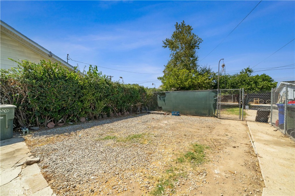 745 E Holt Property Photo 16