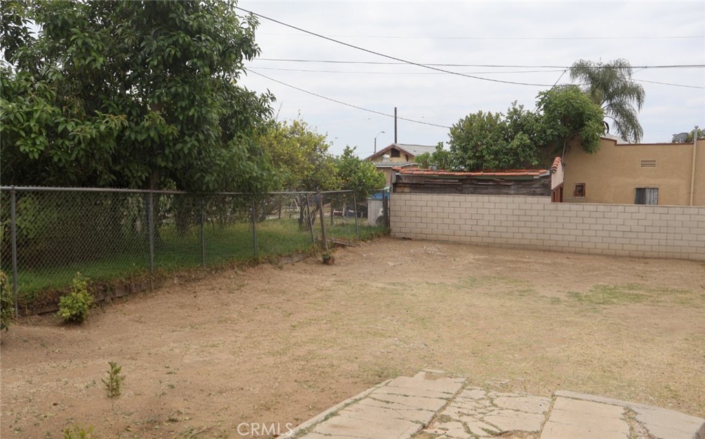2812 Blanchard Property Photo 4