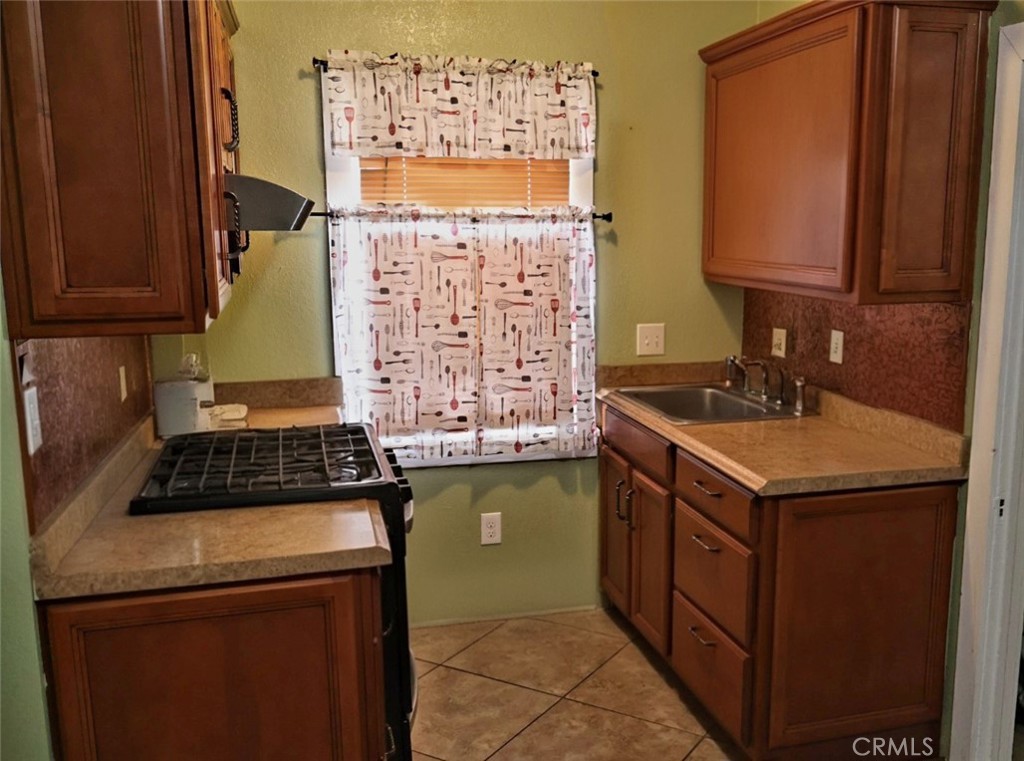2812 Blanchard Property Photo 13