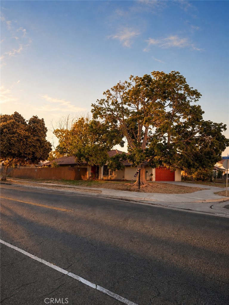 1058 Merced Street Property Photo 20