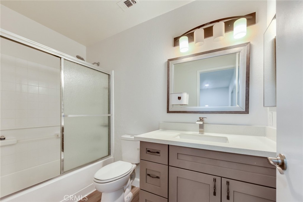 4466 Bartel Property Photo 12