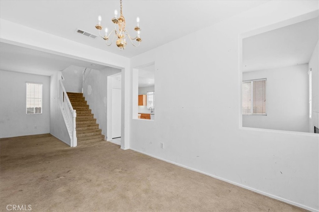 13736 Sunshine Terrace Property Photo 5