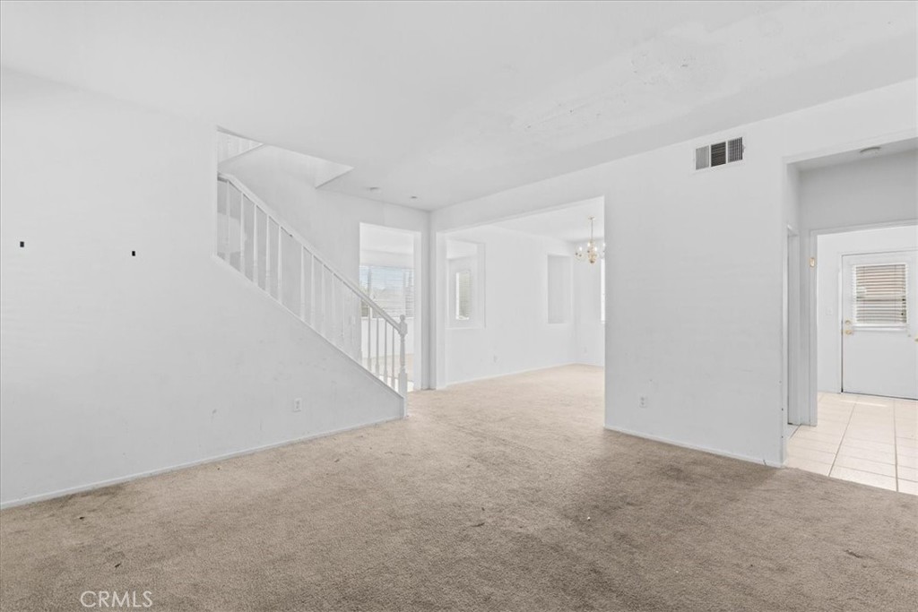 13736 Sunshine Terrace Property Photo 7