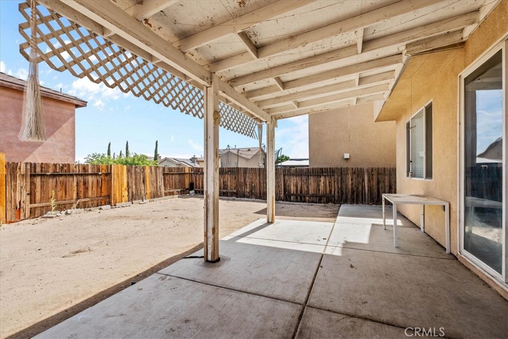 13736 Sunshine Terrace Property Photo 10