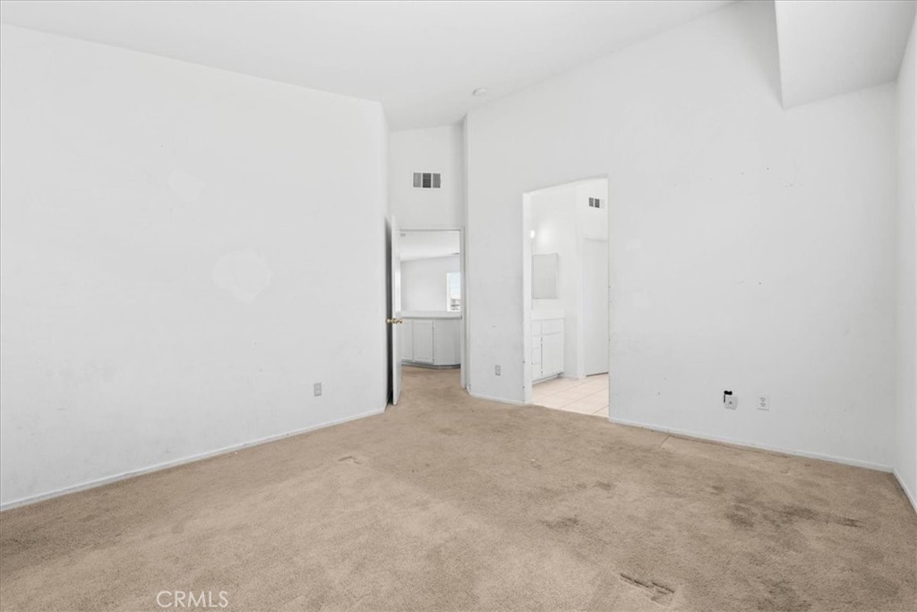 13736 Sunshine Terrace Property Photo 20