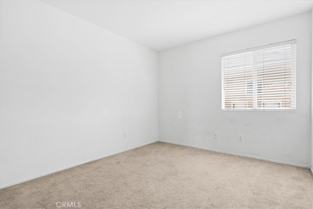 13736 Sunshine Terrace Property Photo 25
