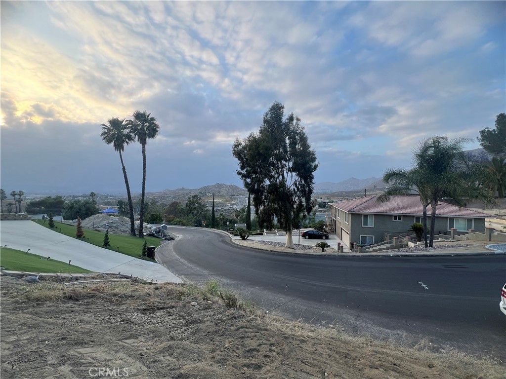 20254 Westpoint Dr. Property Photo 1