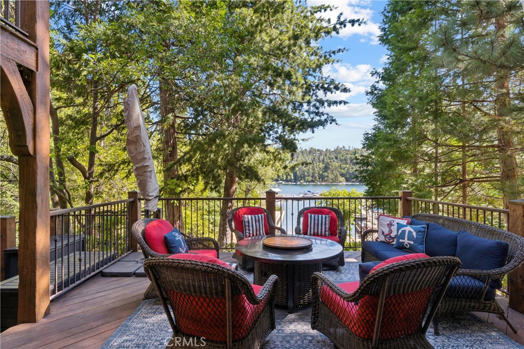 27596 High Knoll Property Photo 8