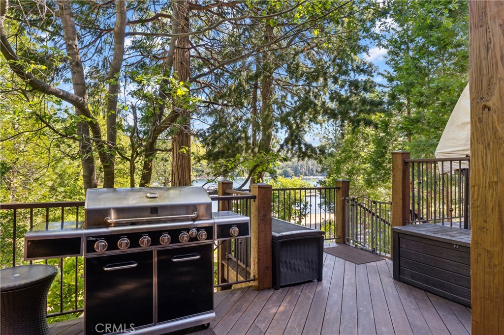 27596 High Knoll Property Photo 9