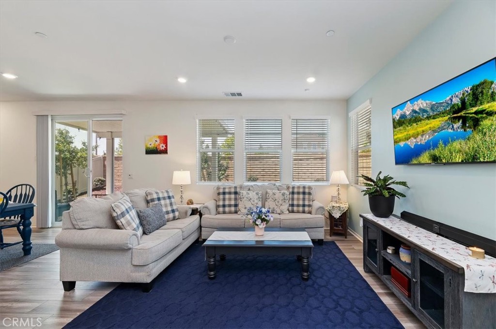 17109 Gray Pine Place Property Photo 9