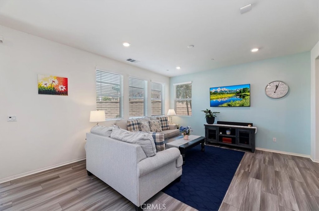 17109 Gray Pine Place Property Photo 10