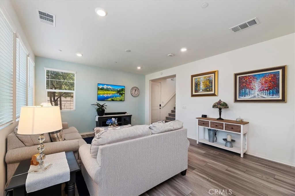 17109 Gray Pine Place Property Photo 11