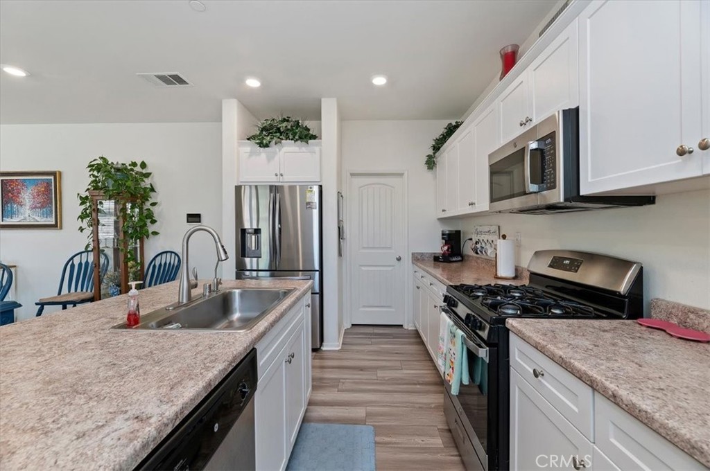 17109 Gray Pine Place Property Photo 15