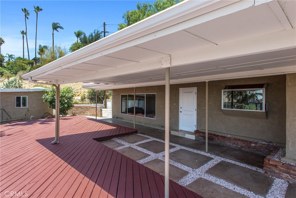 339 Edgerton Drive Property Photo 8