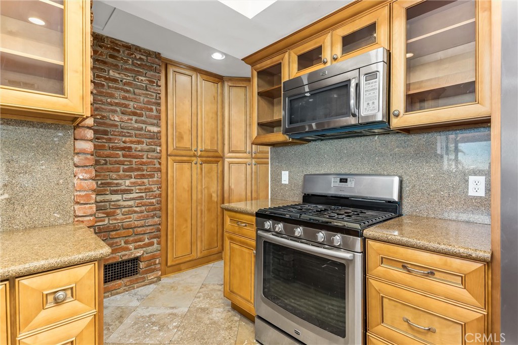 339 Edgerton Drive Property Photo 17