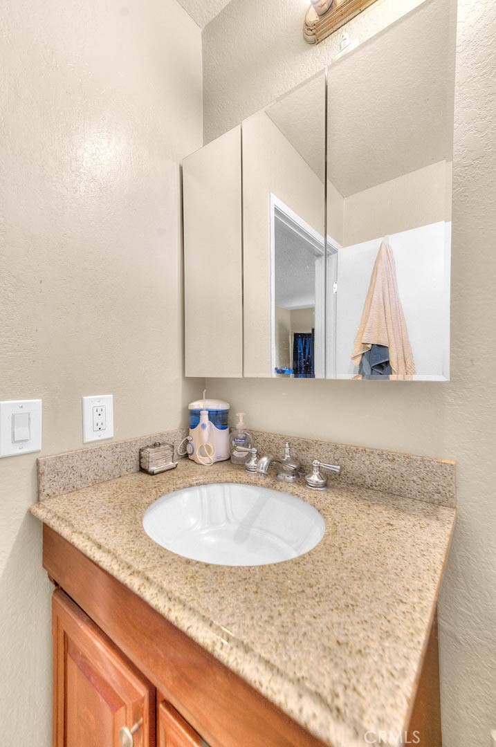 24379 Dyna Place Property Photo 32