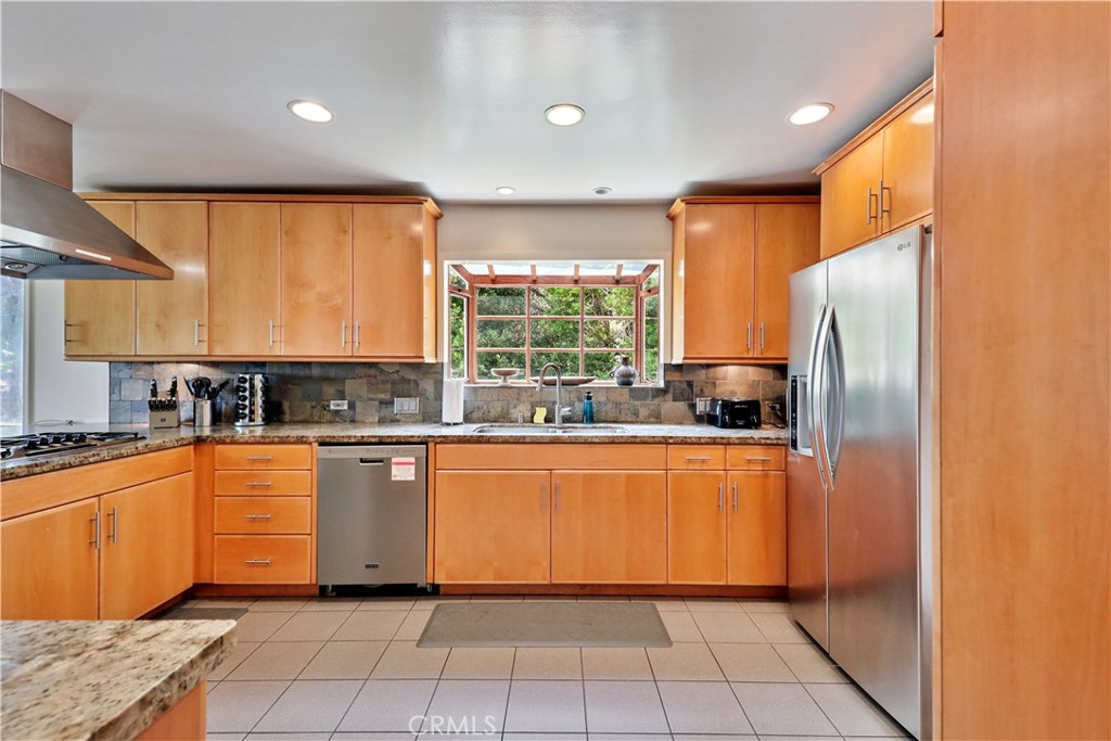7161 Grasswood Avenue Property Photo 13
