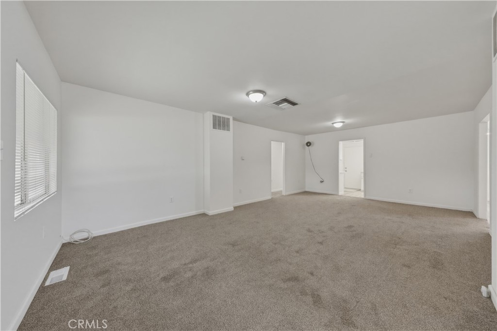 7888 Lankershim Avenue Property Photo 9