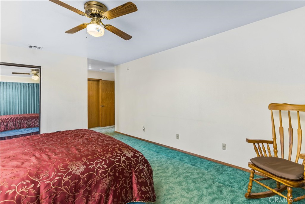 13675 Spring Valley Parkway Property Photo 17