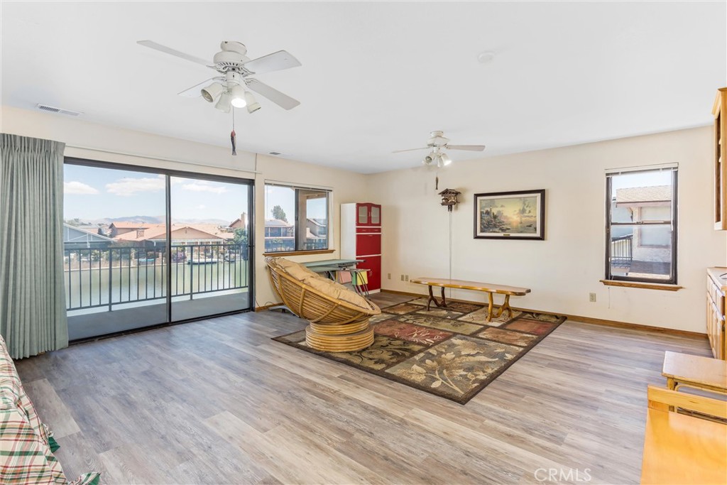 13675 Spring Valley Parkway Property Photo 26