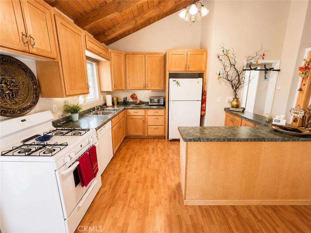 23788 Zuger Property Photo 4