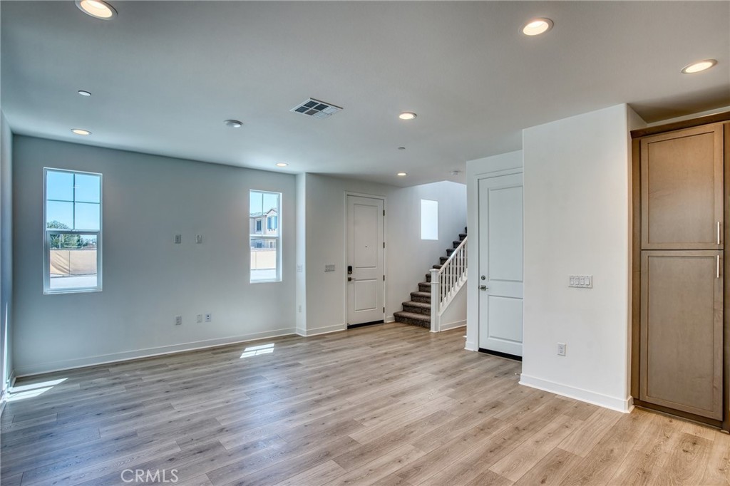 29533 Monarch Road Property Photo 4