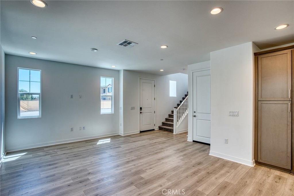 29533 Monarch Road Property Photo 4