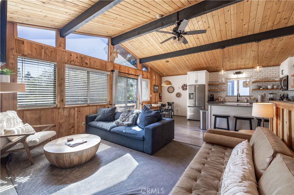 789 Silver Tip Property Photo 2