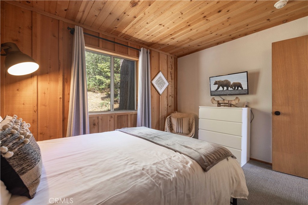 789 Silver Tip Property Photo 22