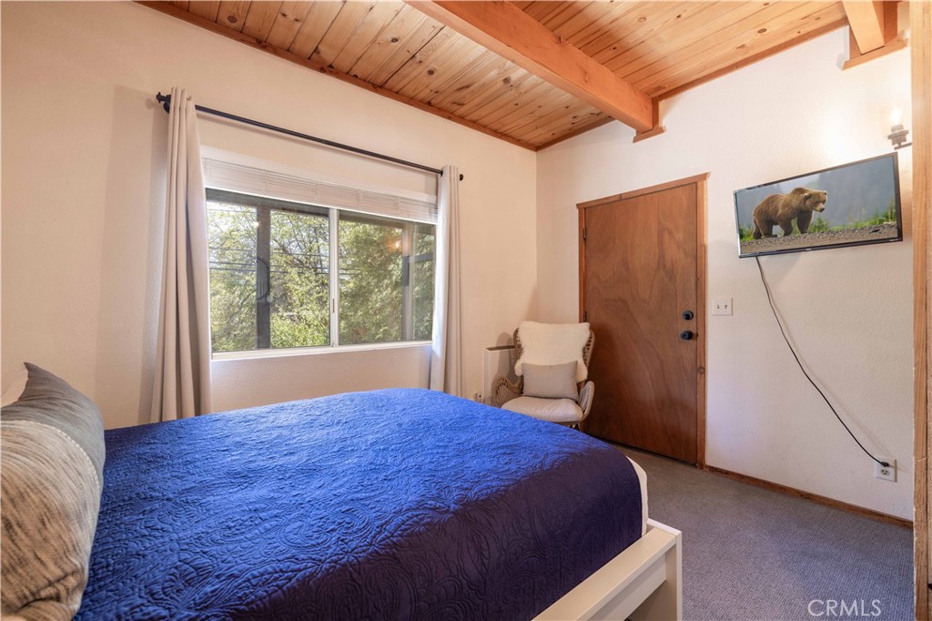 789 Silver Tip Property Photo 25