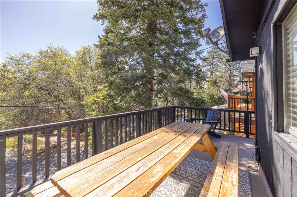 789 Silver Tip Property Photo 32