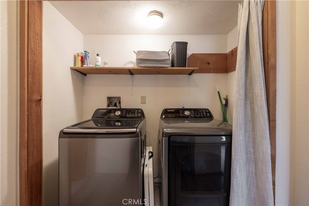 789 Silver Tip Property Photo 38