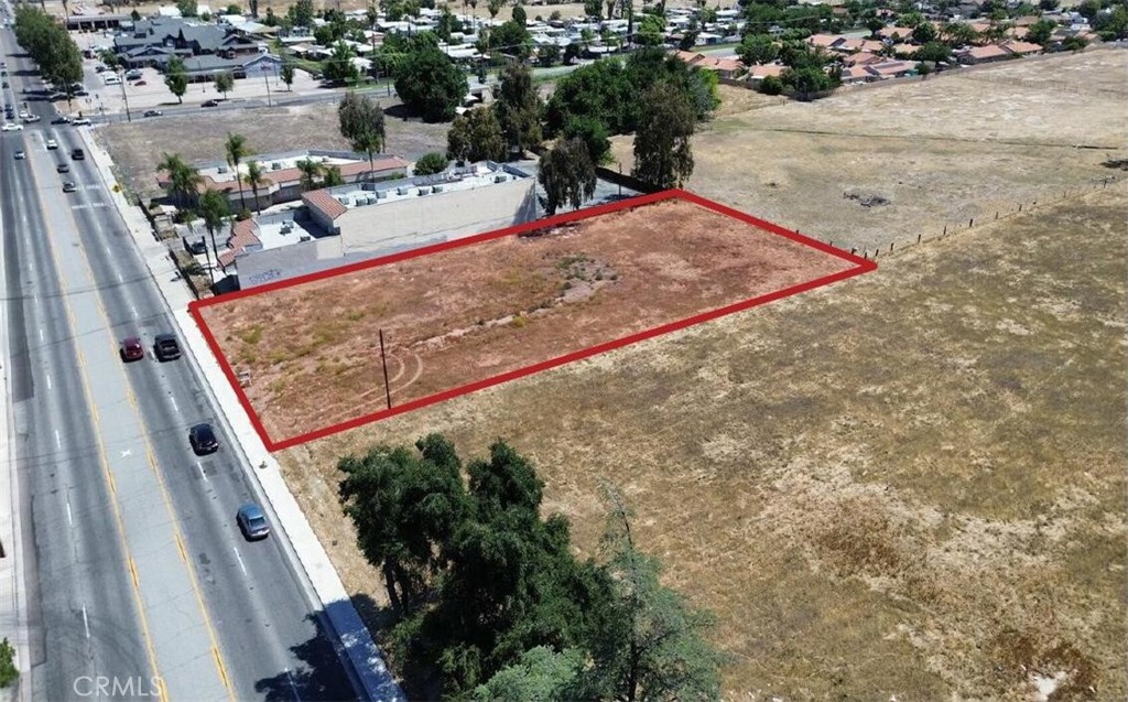 608 N San Jacinto Property Photo 4