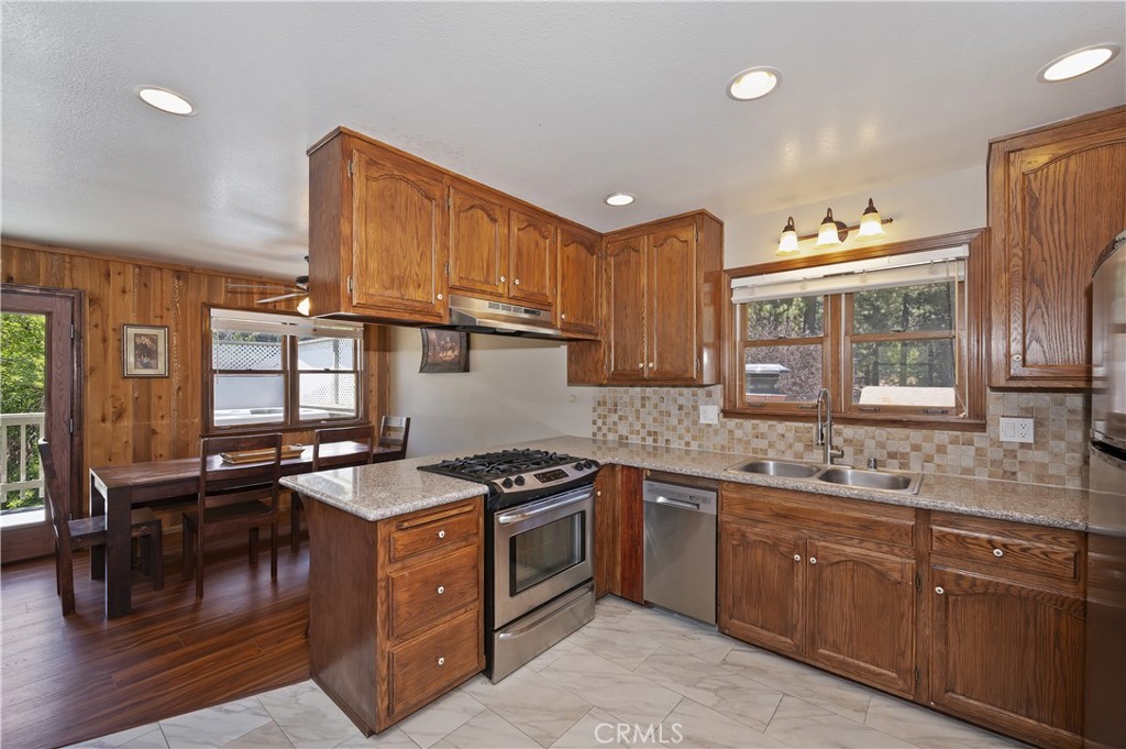 858 Club View Drive Property Photo 43