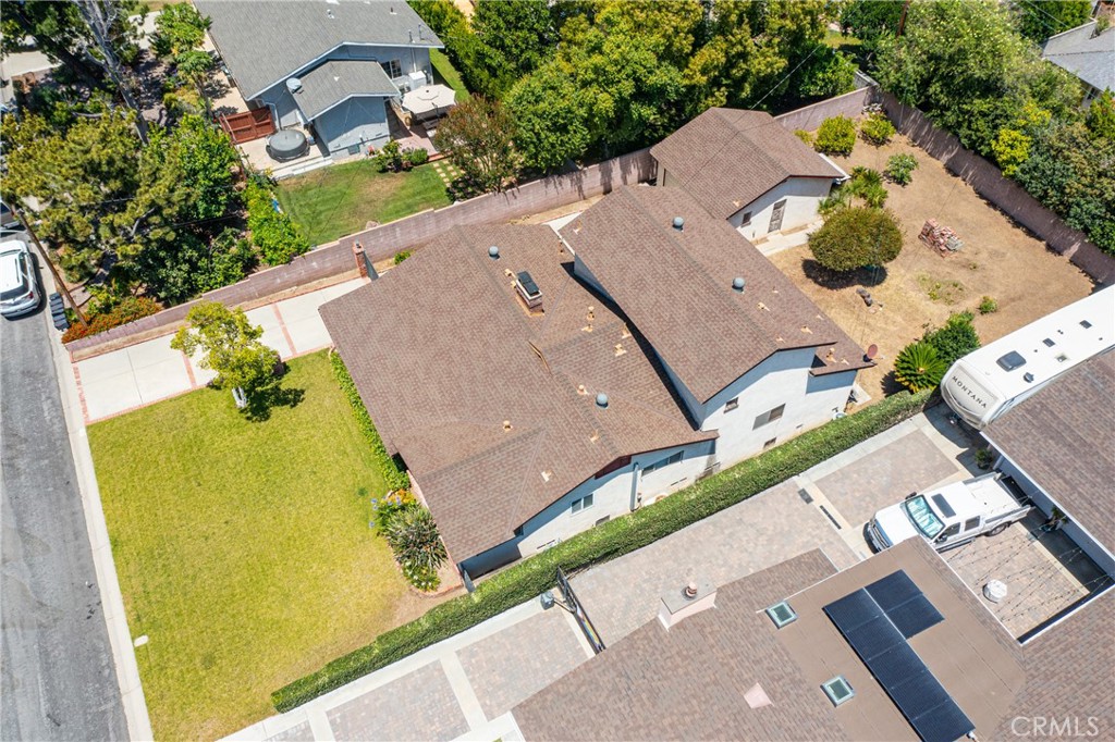 2316 N Orange W Property Photo 6