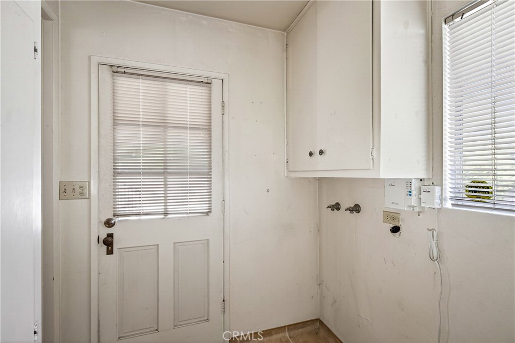 2316 N Orange W Property Photo 18