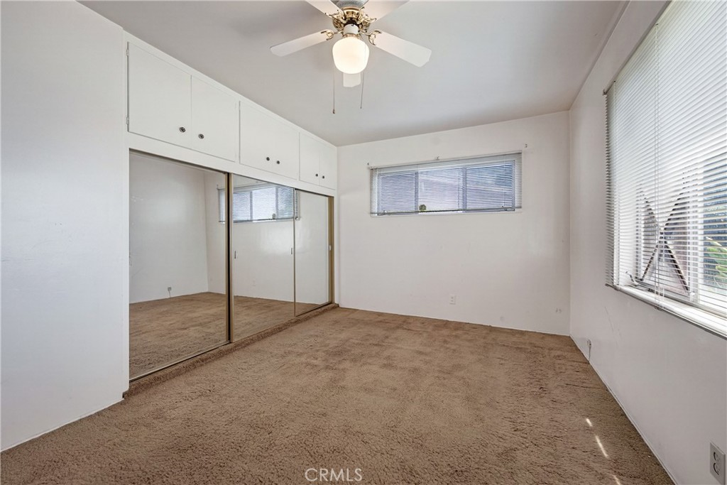2316 N Orange W Property Photo 23