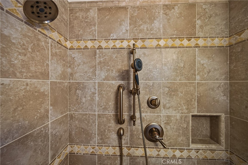 2316 N Orange W Property Photo 25