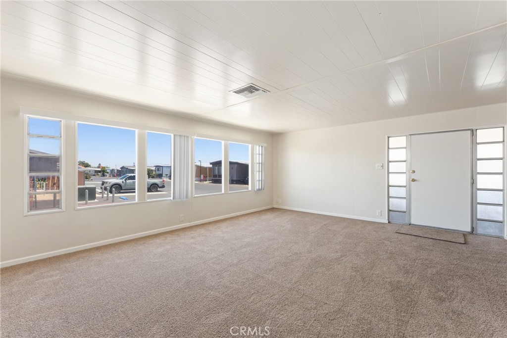 17455 Marygold Avenue 62 Property Photo 2