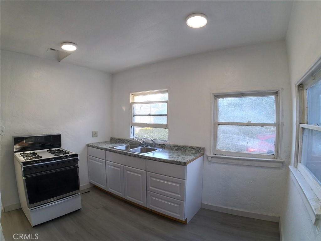 1659 260th Property Photo 3