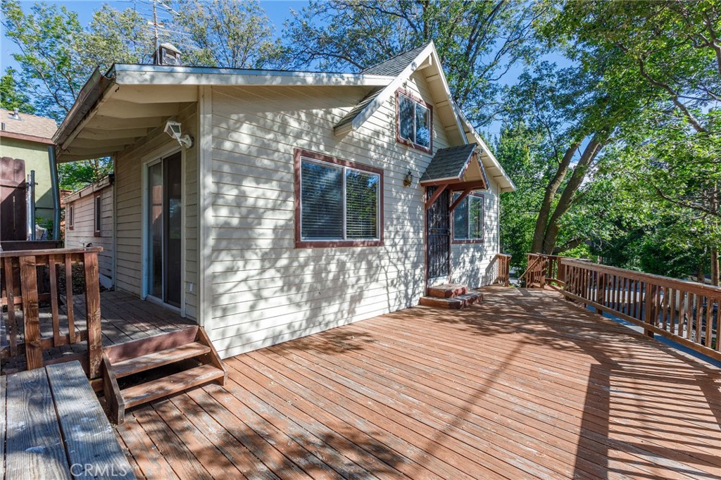 29288 Lake View Property Photo 3