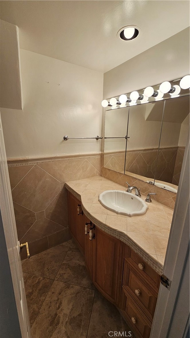 34172 Crystal Lantern Street Property Photo 8