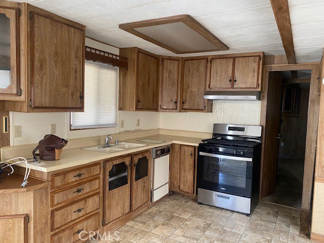 984 Acorn Property Photo 6