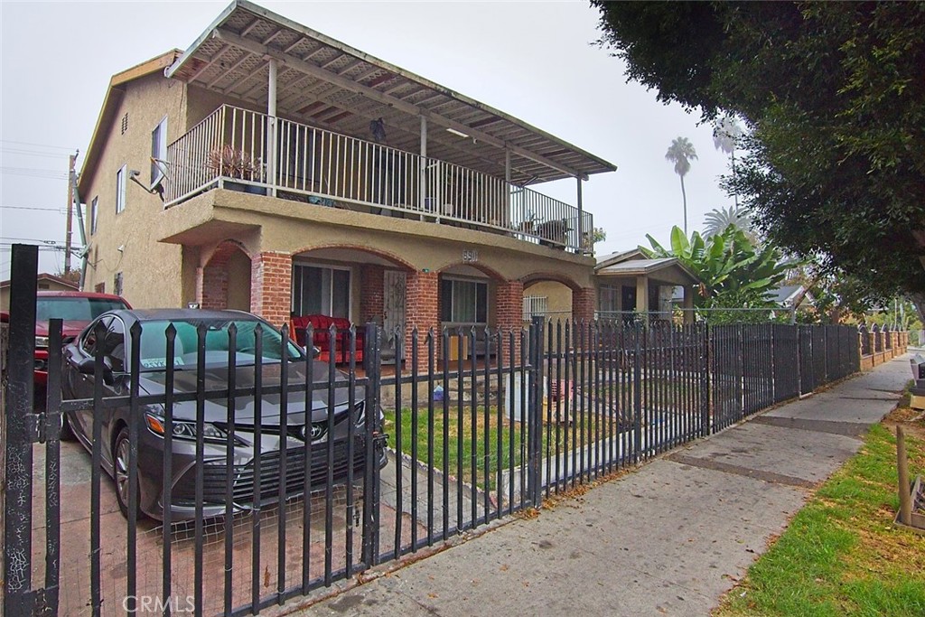 6911 Compton Property Photo 1